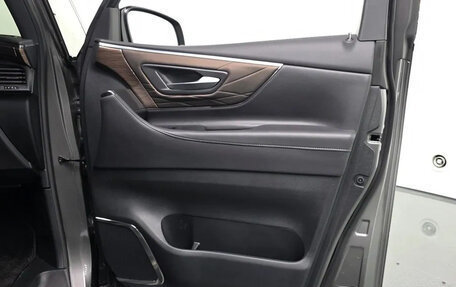 Toyota Alphard, 2026 год, 10 070 000 рублей, 23 фотография