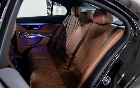 Mercedes-Benz E-Класс, 2025 год, 9 776 000 рублей, 21 фотография