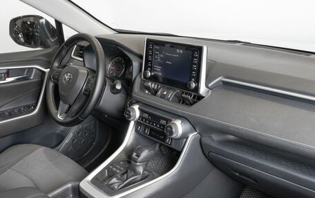 Toyota RAV4, 2020 год, 2 857 000 рублей, 7 фотография