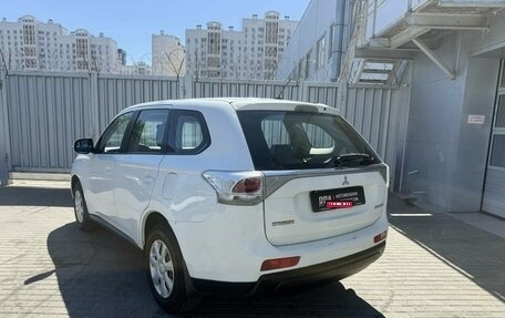 Mitsubishi Outlander III рестайлинг 3, 2012 год, 1 045 000 рублей, 4 фотография