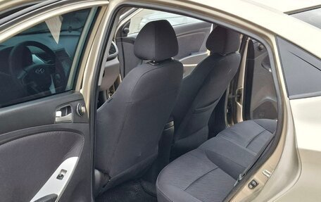 Hyundai Solaris II рестайлинг, 2011 год, 430 000 рублей, 10 фотография