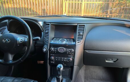 Infiniti FX II, 2009 год, 1 500 000 рублей, 28 фотография
