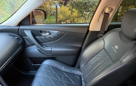 Infiniti FX II, 2009 год, 1 500 000 рублей, 29 фотография
