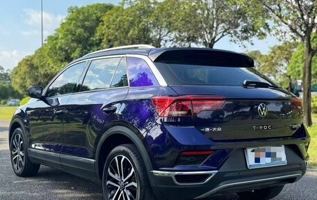 Volkswagen T-Roc I, 2022 год, 2 050 000 рублей, 6 фотография