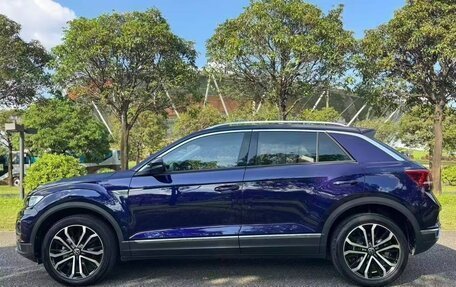 Volkswagen T-Roc I, 2022 год, 2 050 000 рублей, 7 фотография