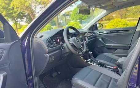 Volkswagen T-Roc I, 2022 год, 2 050 000 рублей, 9 фотография