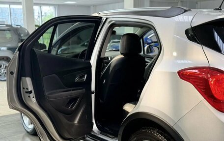 Opel Mokka I, 2013 год, 1 050 000 рублей, 22 фотография