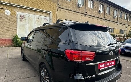 KIA Carnival III, 2019 год, 2 550 000 рублей, 11 фотография