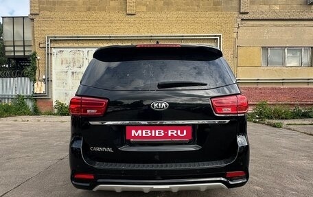 KIA Carnival III, 2019 год, 2 550 000 рублей, 12 фотография