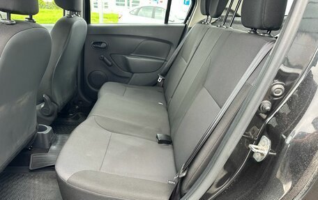 Renault Logan II, 2019 год, 789 000 рублей, 10 фотография