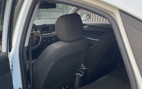 Hyundai Solaris II рестайлинг, 2018 год, 900 000 рублей, 4 фотография