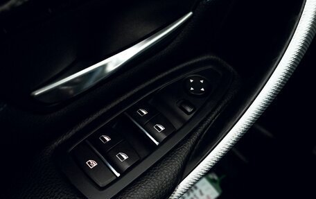 BMW 3 серия, 2018 год, 2 790 000 рублей, 12 фотография