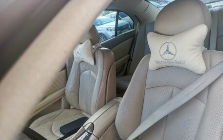 Mercedes-Benz E-Класс, 2003 год, 900 000 рублей, 6 фотография