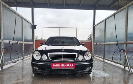 Mercedes-Benz E-Класс, 2003 год, 900 000 рублей, 8 фотография