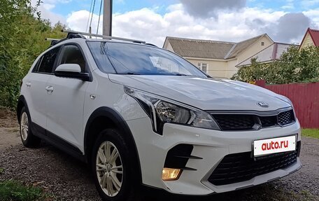 KIA Rio IV, 2021 год, 1 650 000 рублей, 2 фотография