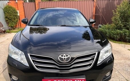 Toyota Camry, 2011 год, 1 150 000 рублей, 2 фотография