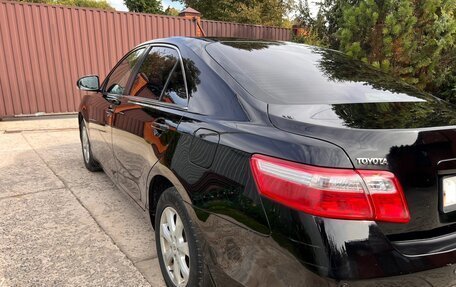 Toyota Camry, 2011 год, 1 150 000 рублей, 5 фотография