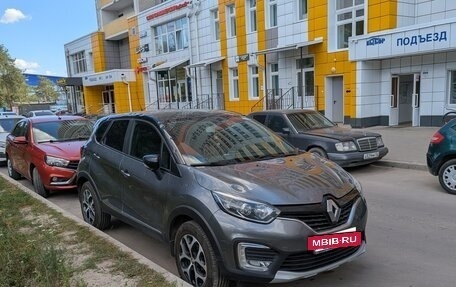 Renault Kaptur I рестайлинг, 2016 год, 1 076 000 рублей, 3 фотография
