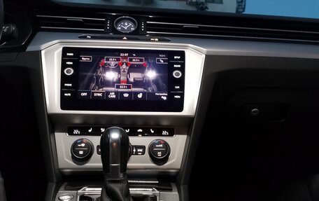 Volkswagen Passat B8 рестайлинг, 2018 год, 1 990 000 рублей, 3 фотография