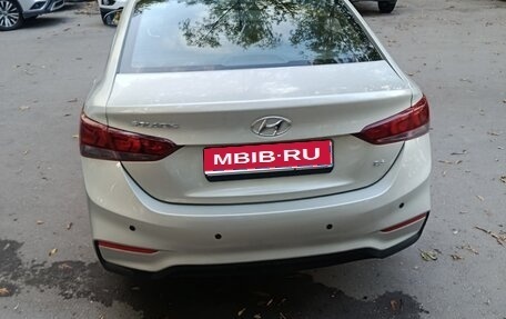 Hyundai Solaris II рестайлинг, 2018 год, 980 000 рублей, 1 фотография