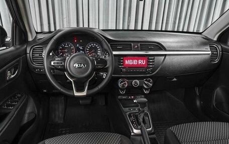 KIA Rio IV, 2018 год, 1 230 111 рублей, 6 фотография