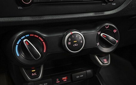 KIA Rio IV, 2018 год, 1 230 111 рублей, 13 фотография