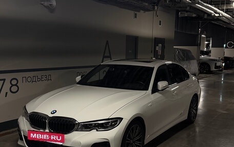 BMW 3 серия, 2021 год, 4 500 000 рублей, 2 фотография