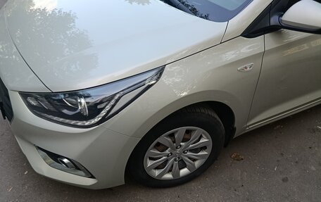 Hyundai Solaris II рестайлинг, 2018 год, 980 000 рублей, 2 фотография