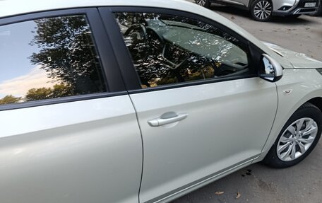 Hyundai Solaris II рестайлинг, 2018 год, 980 000 рублей, 8 фотография