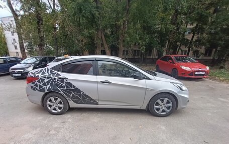 Hyundai Solaris II рестайлинг, 2012 год, 560 000 рублей, 7 фотография