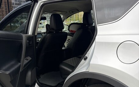 Toyota RAV4, 2015 год, 2 450 000 рублей, 3 фотография