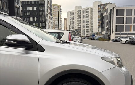 Toyota RAV4, 2015 год, 2 450 000 рублей, 20 фотография