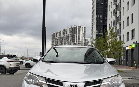 Toyota RAV4, 2015 год, 2 450 000 рублей, 16 фотография