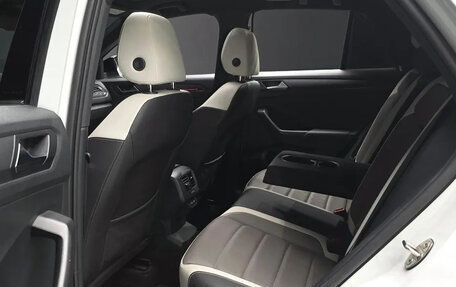 Volkswagen T-Roc I, 2022 год, 2 300 000 рублей, 18 фотография