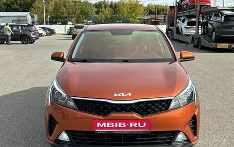 KIA Rio IV, 2021 год, 1 620 000 рублей, 2 фотография