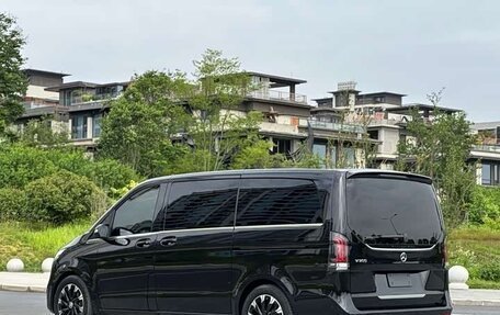 Mercedes-Benz V-Класс, 2025 год, 8 200 404 рублей, 4 фотография