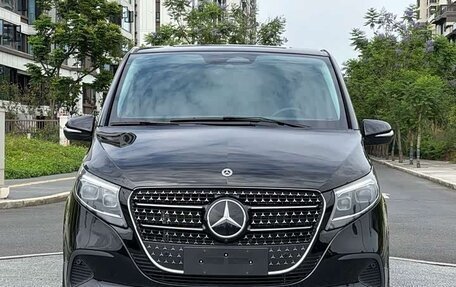 Mercedes-Benz V-Класс, 2025 год, 8 200 404 рублей, 2 фотография