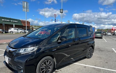 Honda Freed II, 2018 год, 1 700 000 рублей, 15 фотография