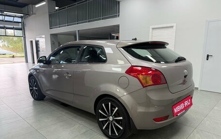 KIA cee'd I рестайлинг, 2008 год, 650 001 рублей, 5 фотография