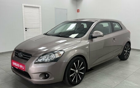 KIA cee'd I рестайлинг, 2008 год, 650 001 рублей, 1 фотография