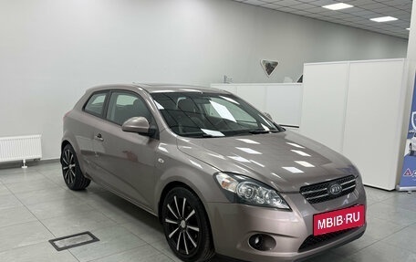 KIA cee'd I рестайлинг, 2008 год, 650 001 рублей, 3 фотография
