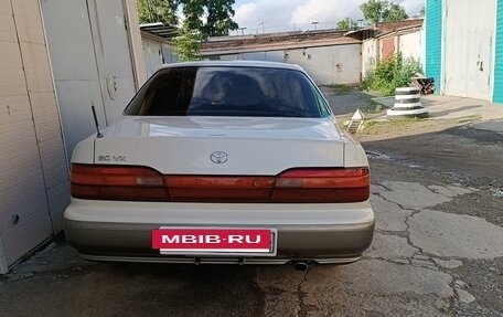 Toyota Vista, 1990 год, 800 000 рублей, 5 фотография