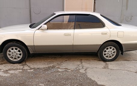 Toyota Vista, 1990 год, 800 000 рублей, 23 фотография