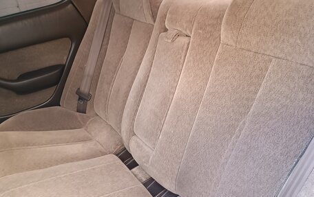 Toyota Vista, 1990 год, 800 000 рублей, 30 фотография