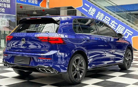 Volkswagen Golf VIII, 2022 год, 1 830 000 рублей, 4 фотография