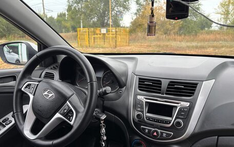 Hyundai Solaris II рестайлинг, 2014 год, 845 000 рублей, 6 фотография