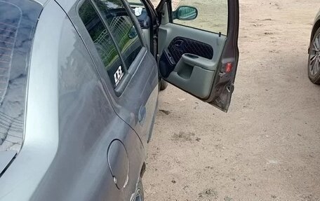 Renault Symbol I, 2005 год, 130 000 рублей, 2 фотография