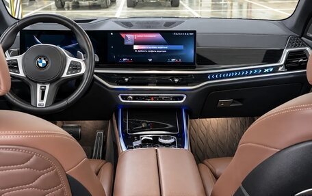 BMW X7, 2023 год, 13 000 000 рублей, 4 фотография