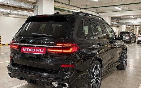 BMW X7, 2023 год, 13 000 000 рублей, 3 фотография