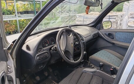 Chevrolet Niva I рестайлинг, 2005 год, 400 000 рублей, 3 фотография